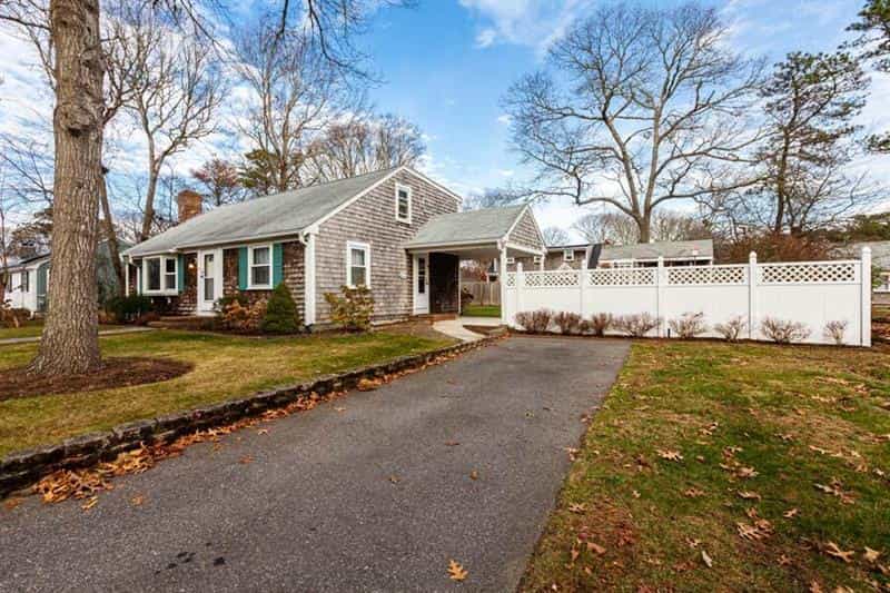 Huis in Bas rivier, Massachusetts 10083584