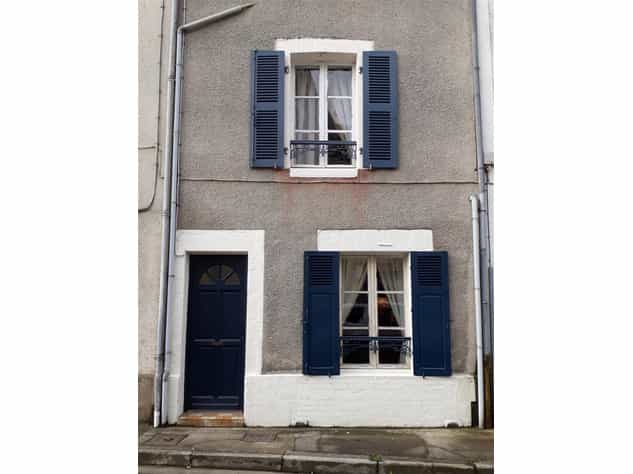 Rumah di Magnac-Laval, Nouvelle-Aquitaine 10083641