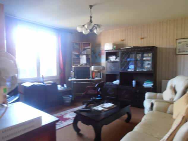 公寓 在 Val D'oire Et Gartempe, Limousin 10083654
