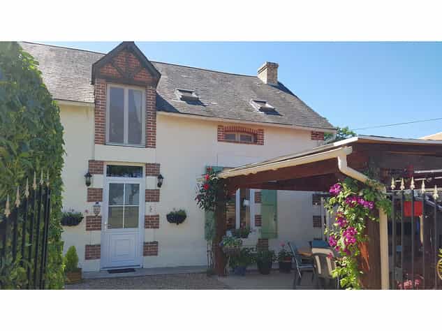 Casa nel Brigueil-le-Chantre, Nouvelle-Aquitaine 10083659