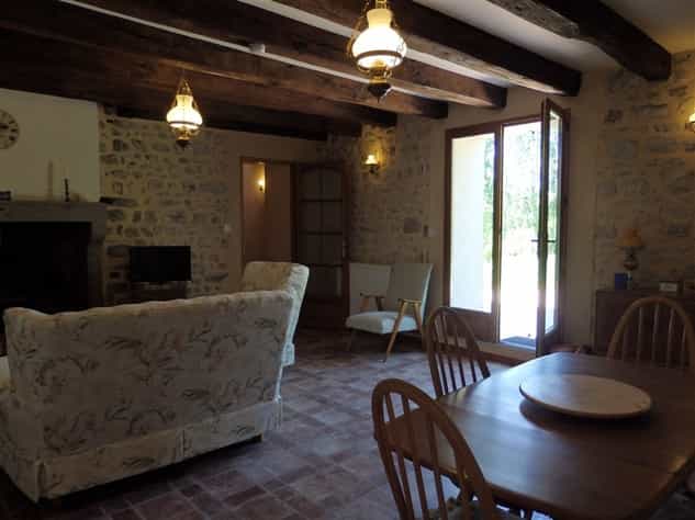 House in Lathus St Remy, Poitou-Charentes 10083670