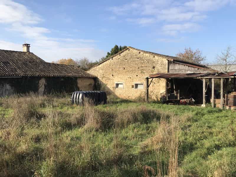 Hus i Sauze-Vaussais, Poitou-Charentes 10083695