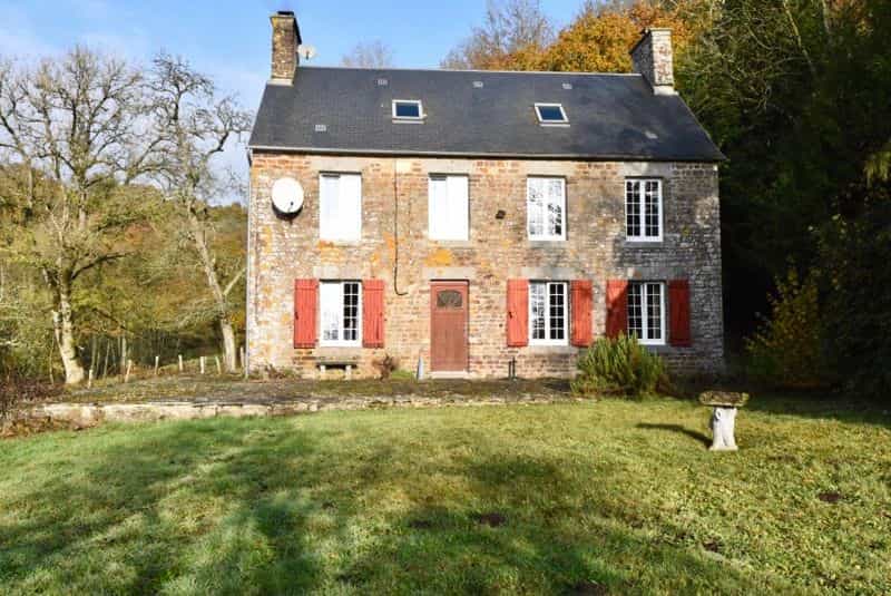 Dom w Conde-sur-Noireau, Normandia 10083701