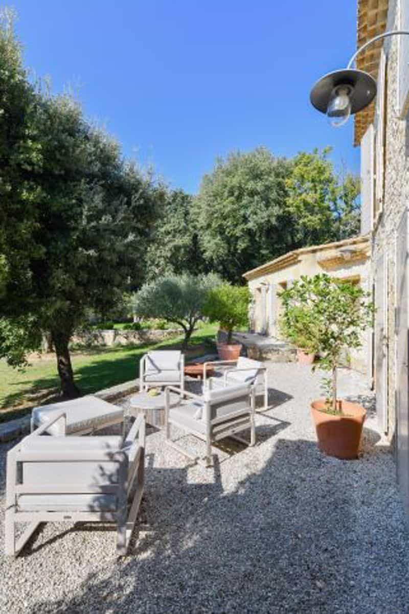 House in Uzes, Languedoc-Roussillon 10083707