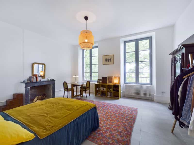Dom w Lauzerte, Midi-Pyrenees 10083717