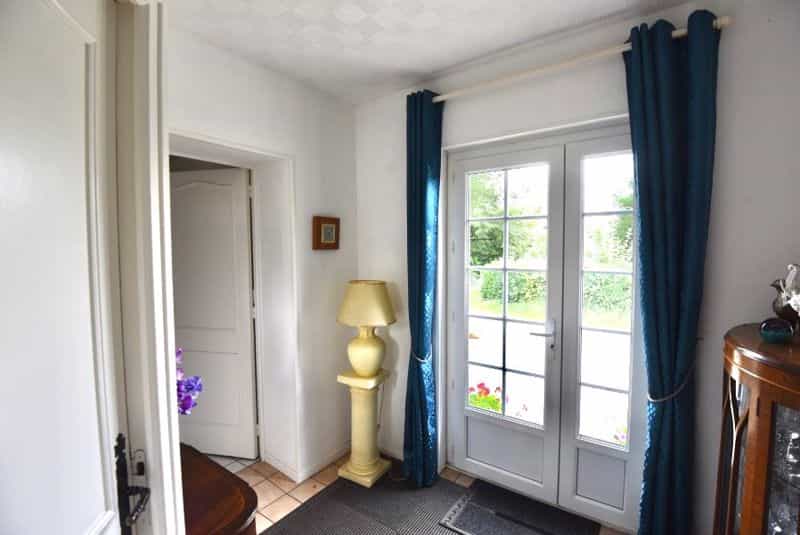 Dom w Sourdeval, Basse-Normandie 10083727