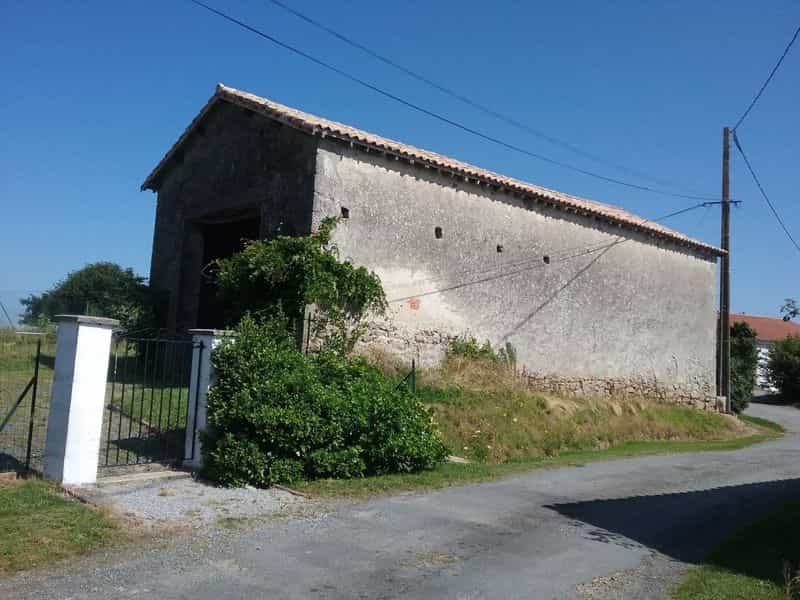 بيت في L'Absie, Poitou-Charentes 10083747