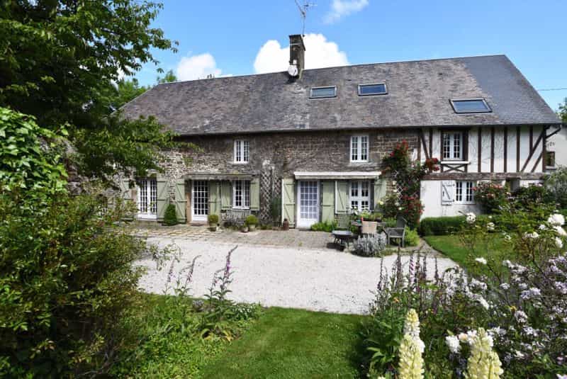 Hus i Percy, Normandie 10083759