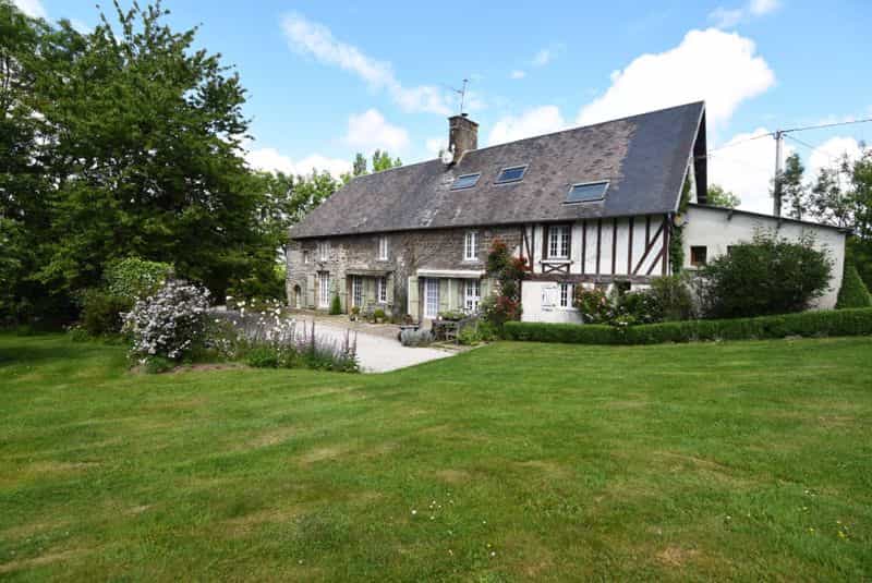 Hus i Percy-en-Normandie, Basse-Normandie 10083759