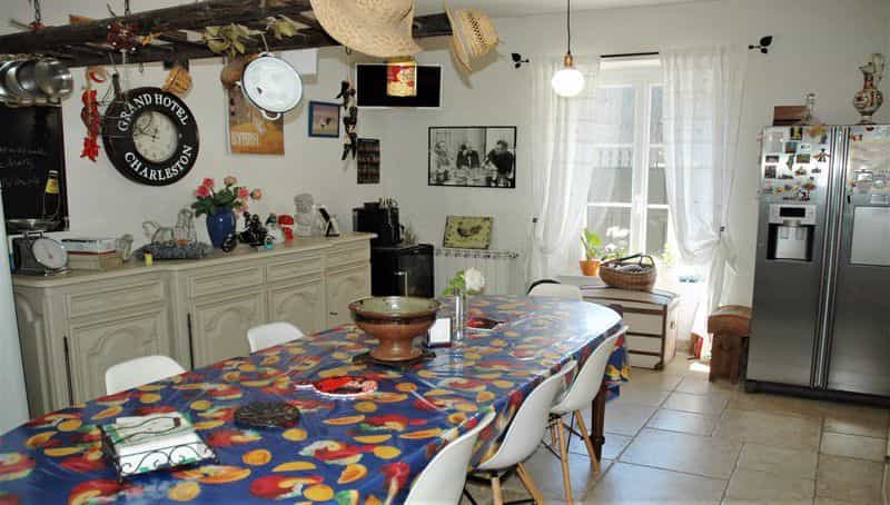 Hus i Capendu, Languedoc-Roussillon 10083767