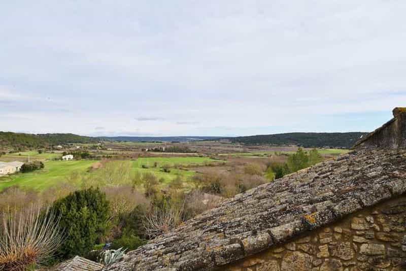 房子 在 Uzes, Languedoc-Roussillon 10083774