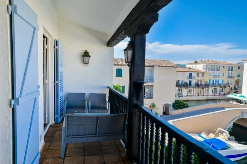 公寓 在 Port Grimaud, Provence-Alpes-Cote d'Azur 10083781