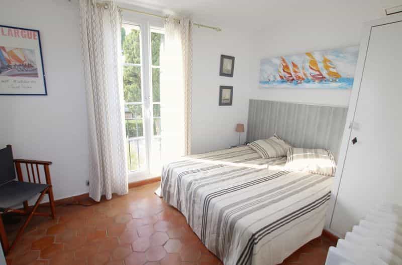 Hus i Port Grimaud, Provence-Alpes-Cote d'Azur 10083787