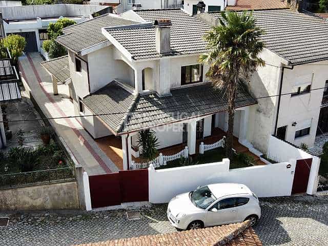 Hus i Vila Velha, Porto 10084048