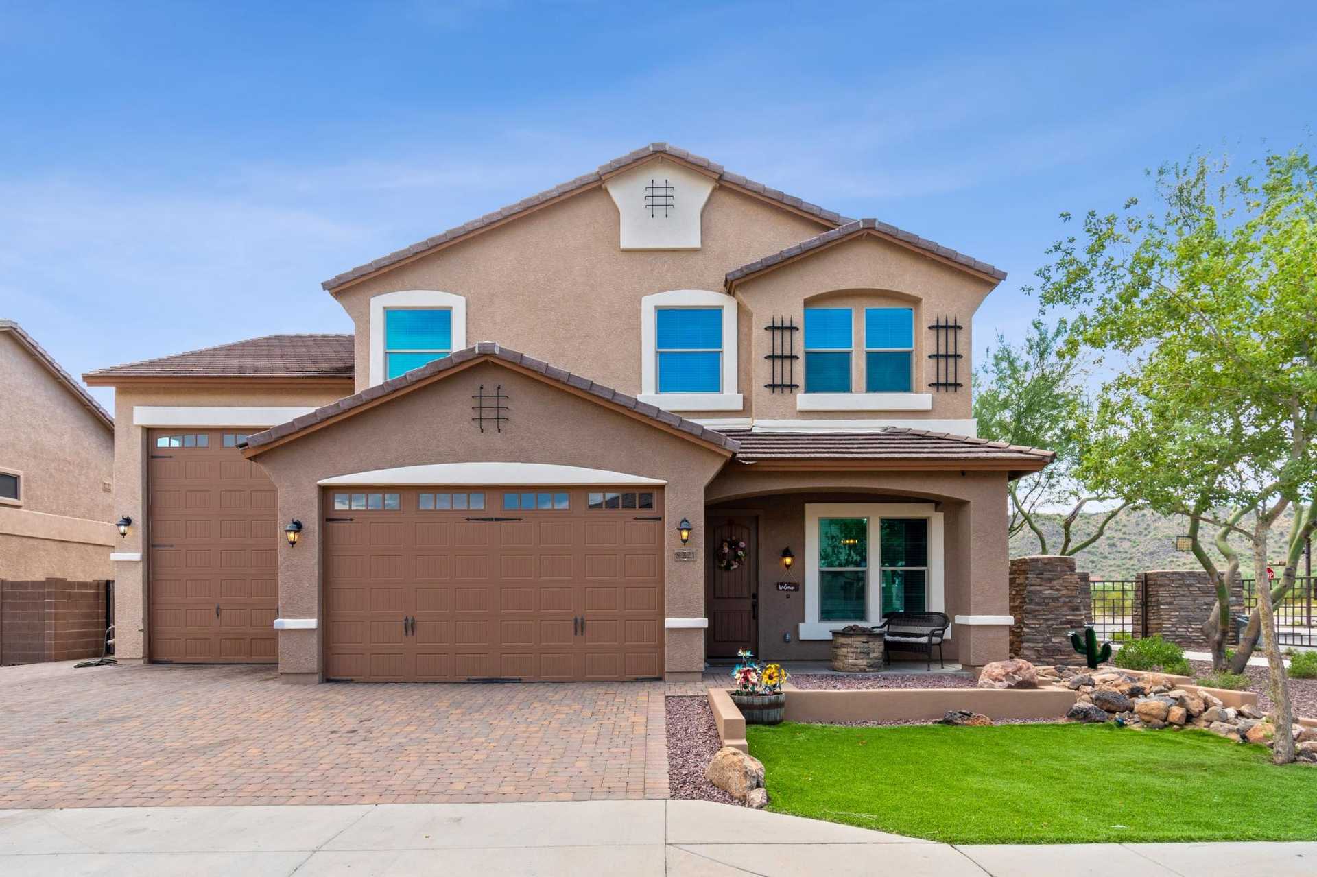 House in Peoria, Arizona 10084256