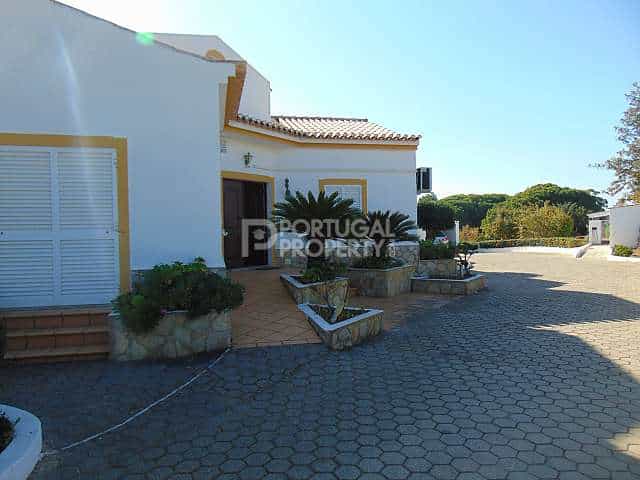 House in Caramujeira, Algarve 10084409