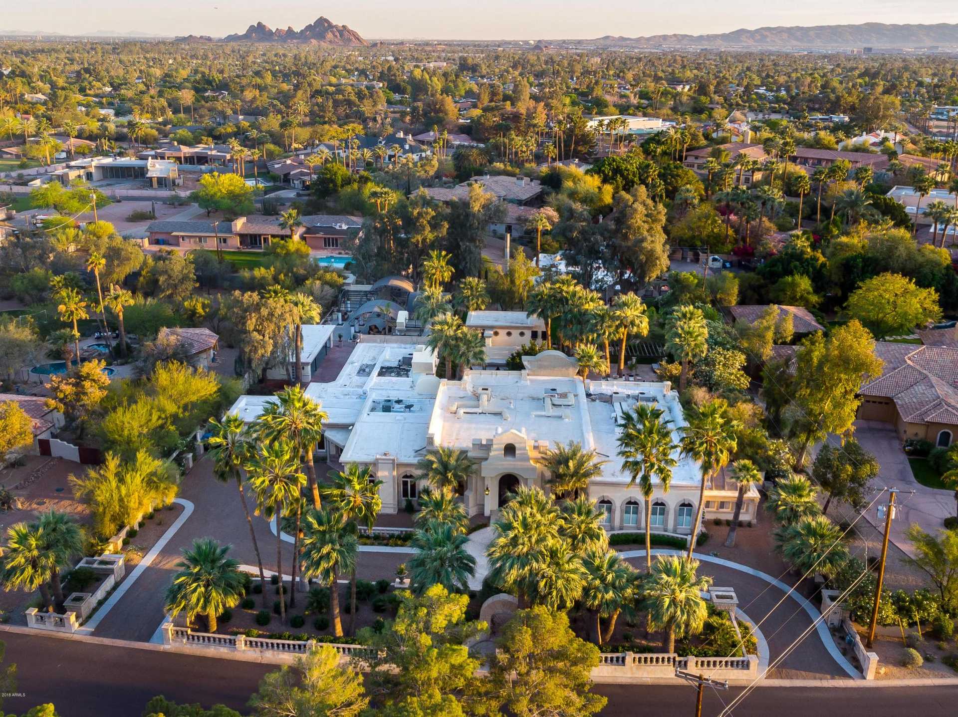 Residential in Phoenix, Arizona 10084436