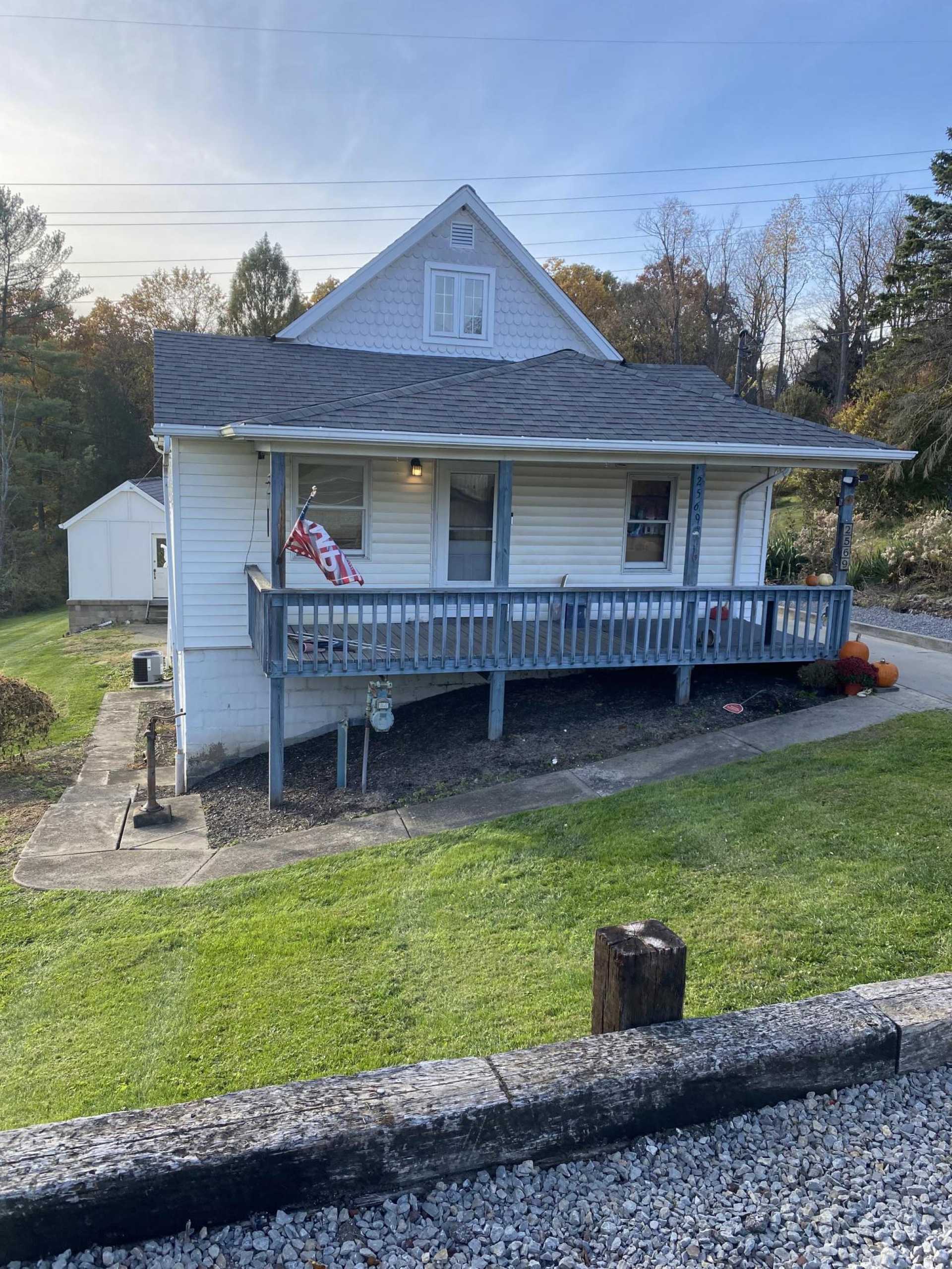 House in Baden, Pennsylvania 10084520