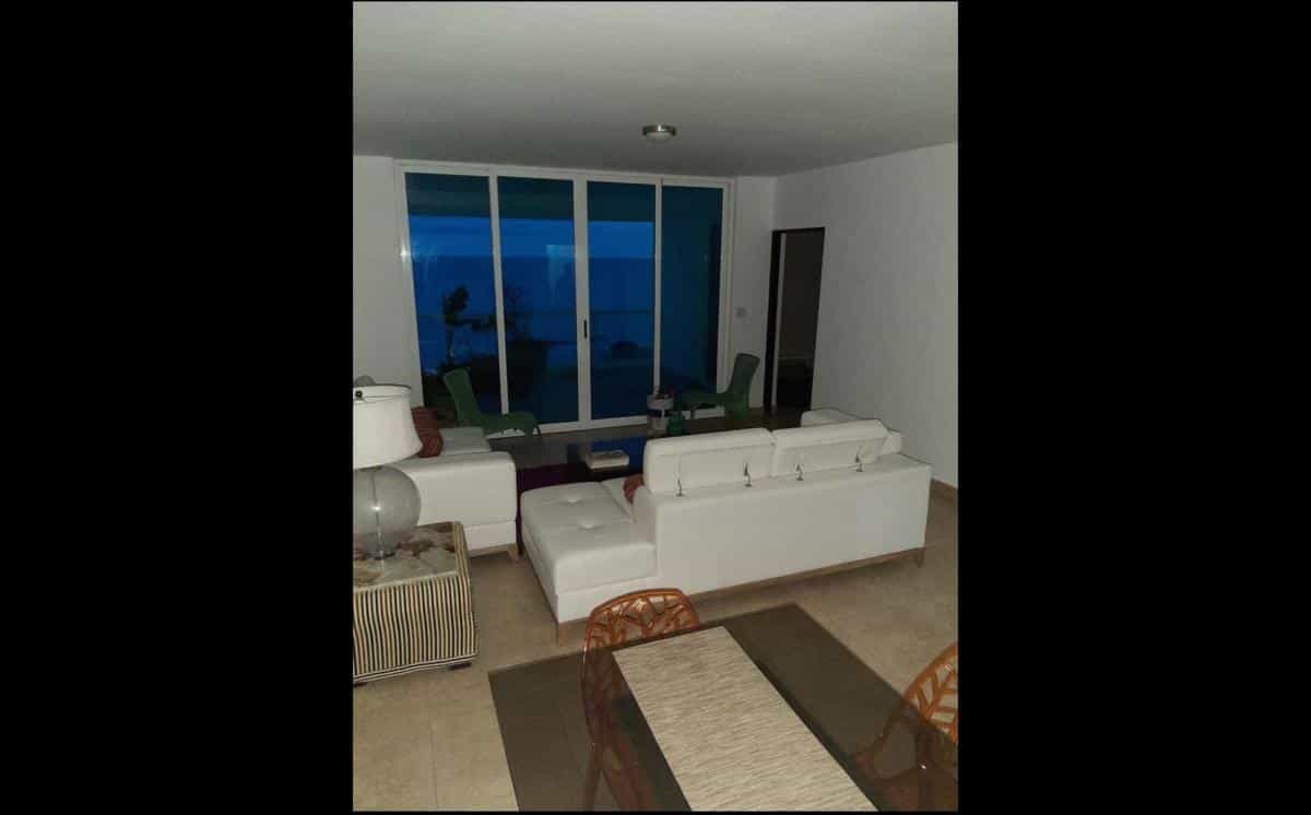 House in Gulf Lagoon Beach, Florida 10084524