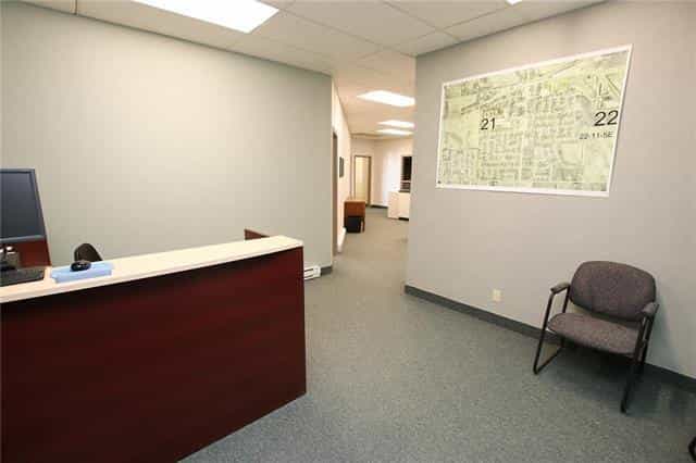 Kontor i Springfield, Manitoba 10085808