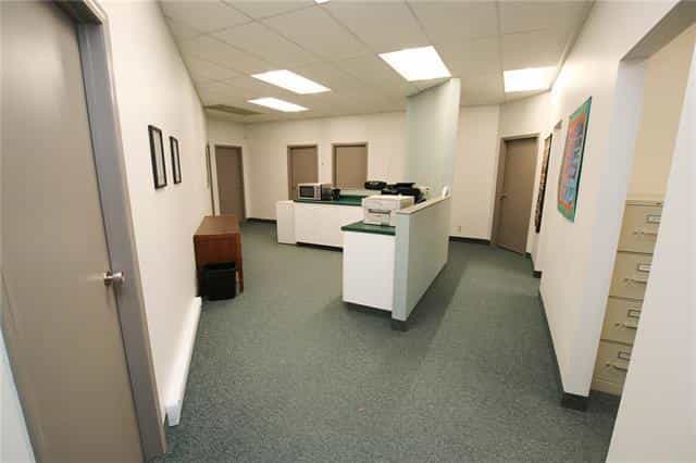 Kontor i Springfield, Manitoba 10085808