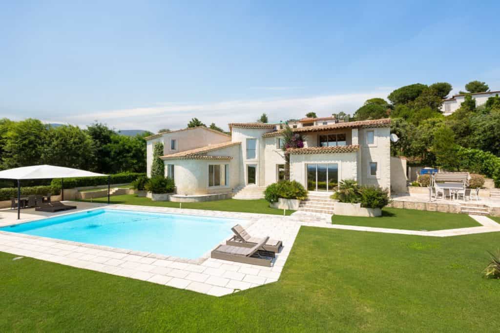 casa no Saint-Paul-de-Vence, Provença-Alpes-Costa Azul 10085865