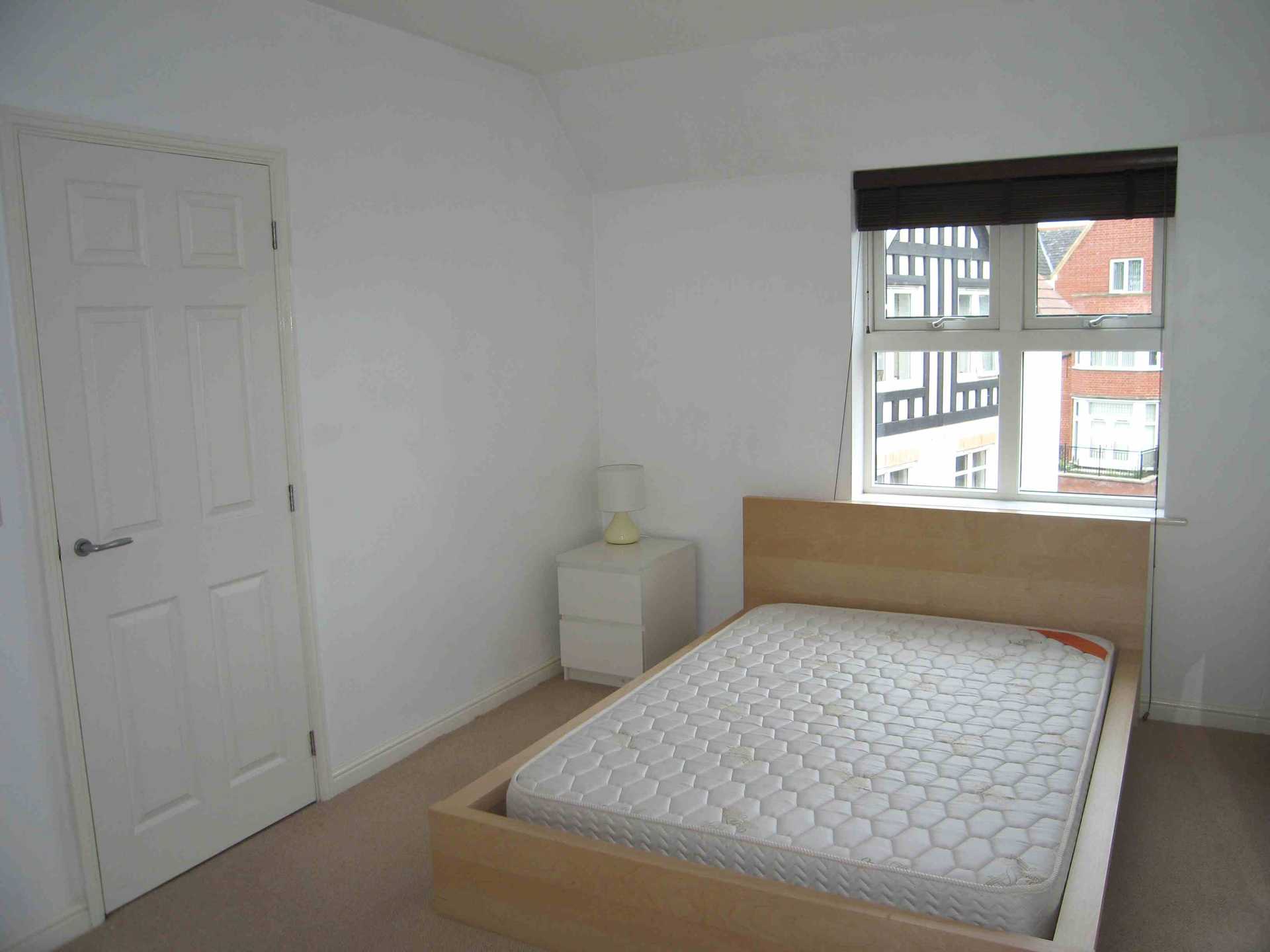Condominium in Oadby, Leicestershire 10086285