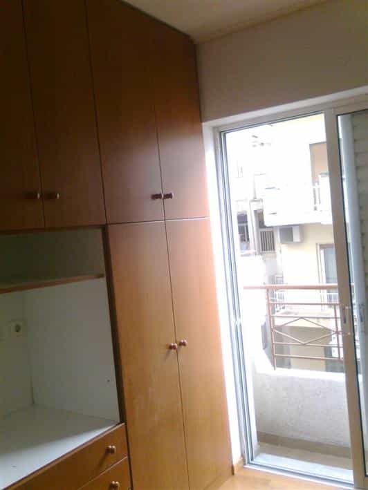 Condominium dans Poros, Attique 10086973