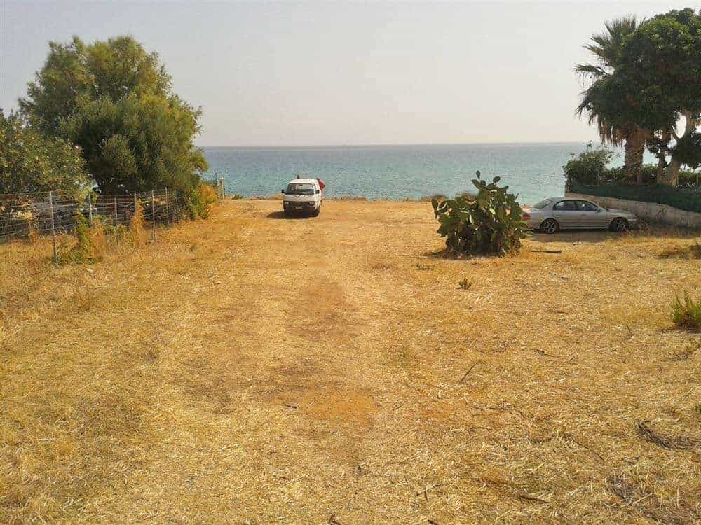 Land in Alikanas, Ionië Nisia 10087899