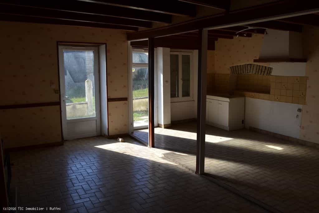 Talo sisään Ruffec, Poitou-Charentes 10087922