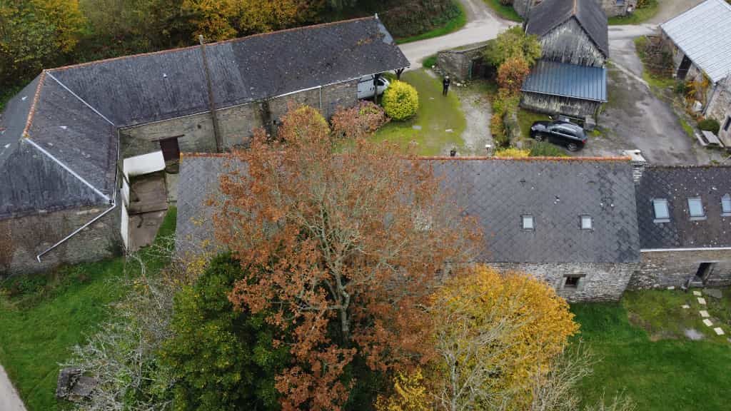 жилой дом в Mur De Bretagne, Bretagne 10088038