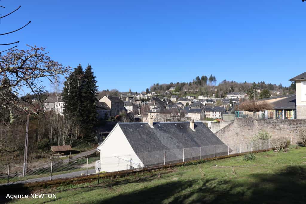 Hus i Saint-Priest-de-Gimel, Nouvelle-Aquitaine 10088044