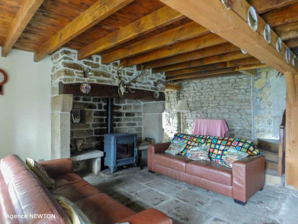 House in Peyrelevade, Limousin 10088045