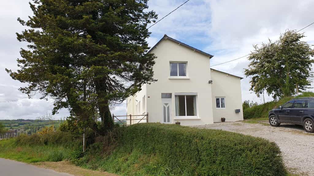 Будинок в Merleac, Bretagne 10088047