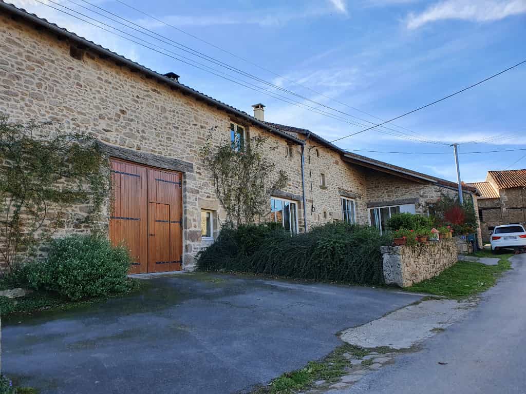 House in Chateauponsac, Nouvelle-Aquitaine 10088061