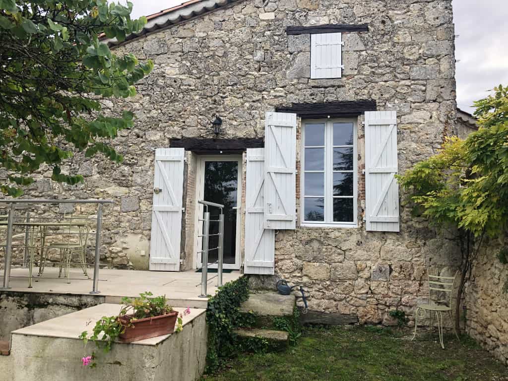 House in Beauville, Nouvelle-Aquitaine 10088068