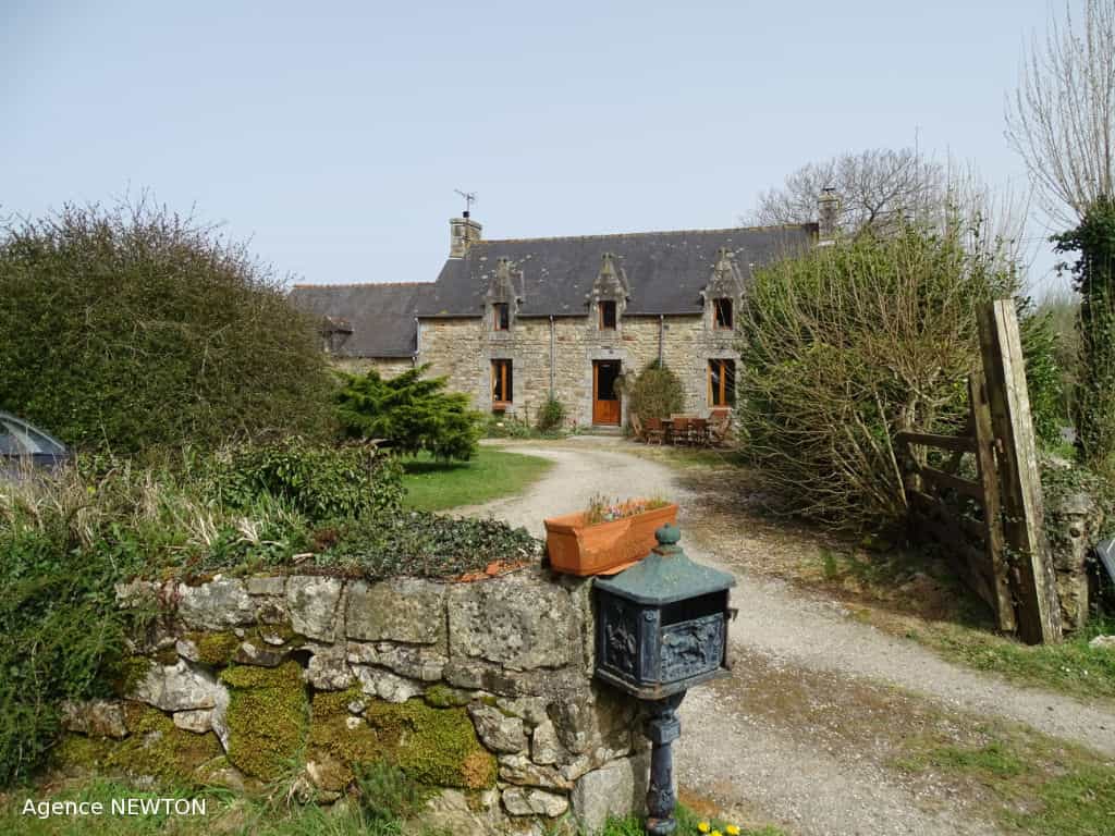 Haus im Mael-Pestivien, Bretagne 10088125