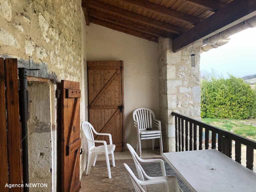 بيت في Lauzerte, Midi-Pyrenees 10088130