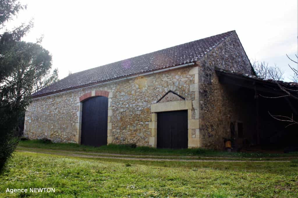 σπίτι σε Puy-l'Eveque, Occitanie 10088133