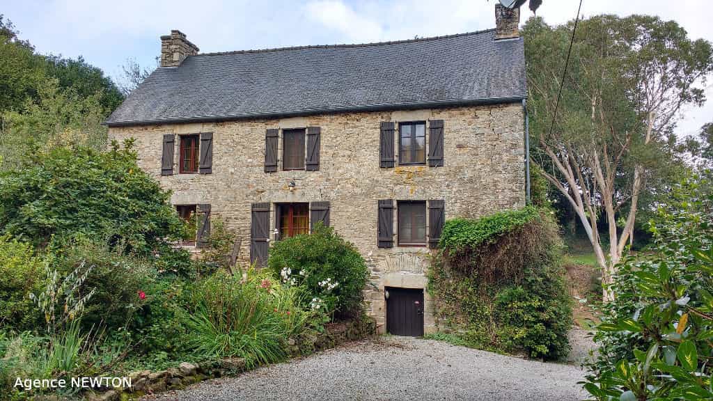 Rumah di Plessala, Bretagne 10088134