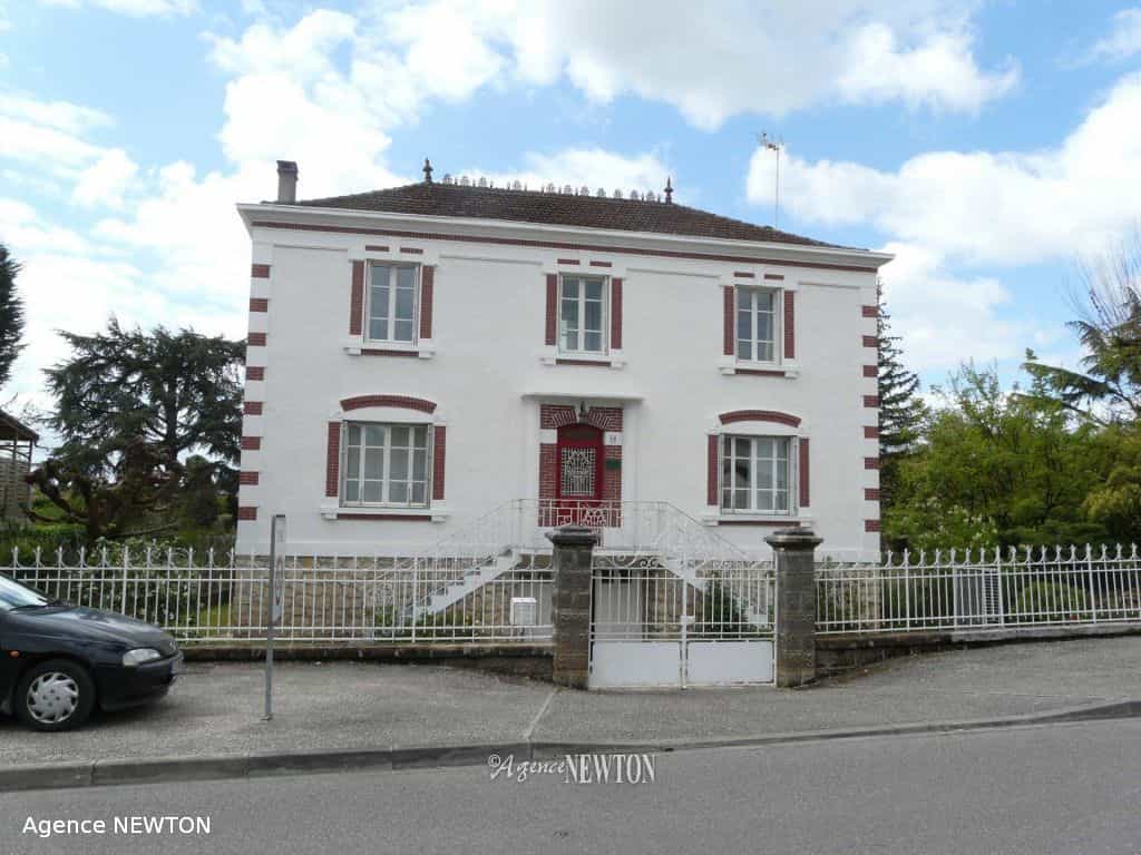 жилой дом в Monsempron Libos, Aquitaine 10088143