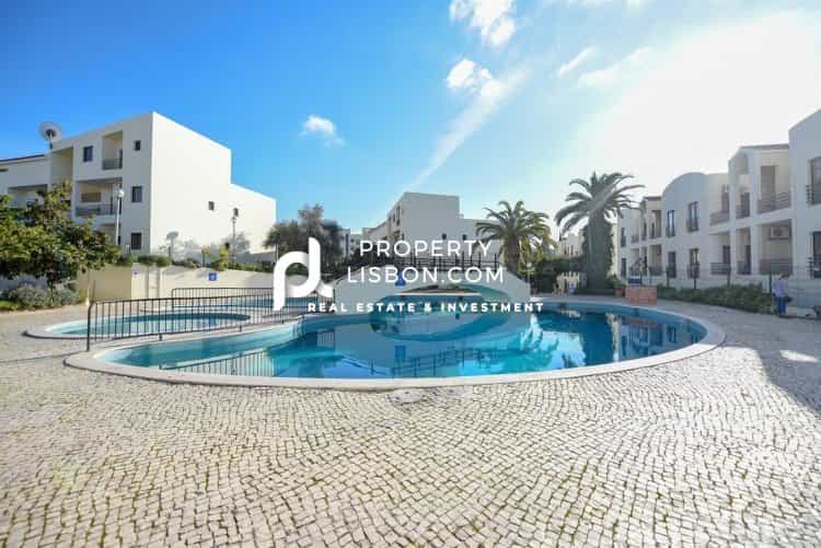 Condominium in Alvor, Faro 10088345