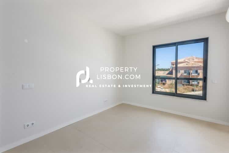 Condominium in Alvor, Algarve 10088348