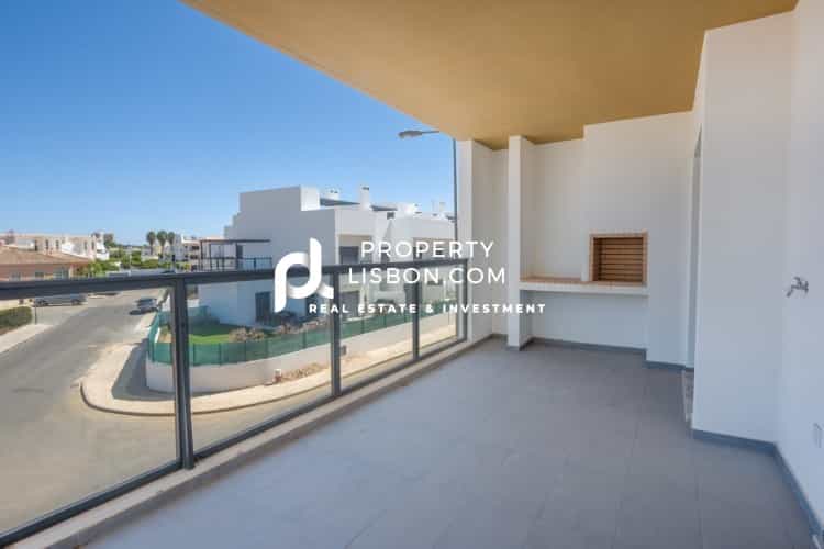 Condominium in Alvor, Algarve 10088348