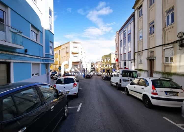 Condominium in Penhade Franca, Lisbon 10088423