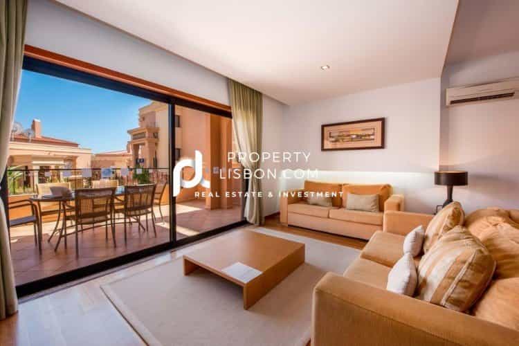 Condominium in Luz, Algarve 10088430