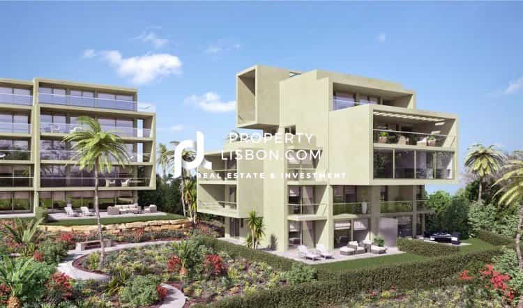 Condominium in Alvor, Algarve 10088451