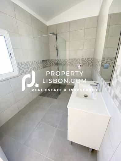 House in Loule, Lisbon 10088785