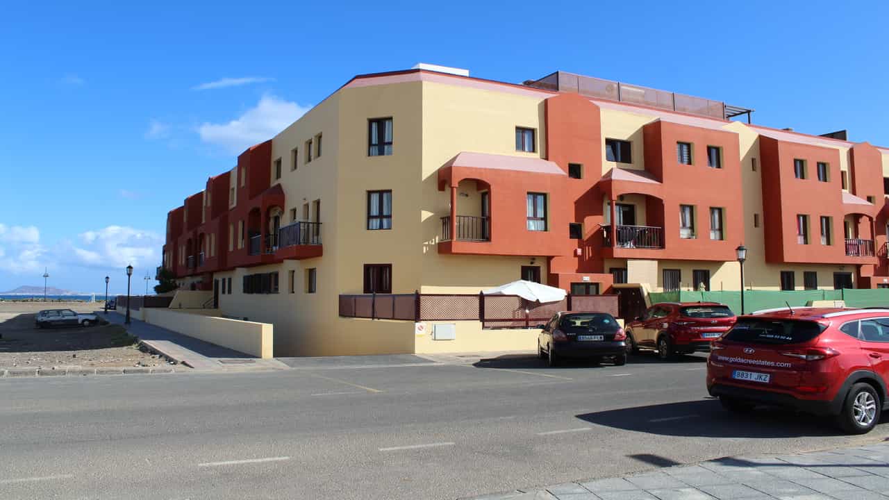 Condominium in La Oliva, Canarische eilanden 10089036