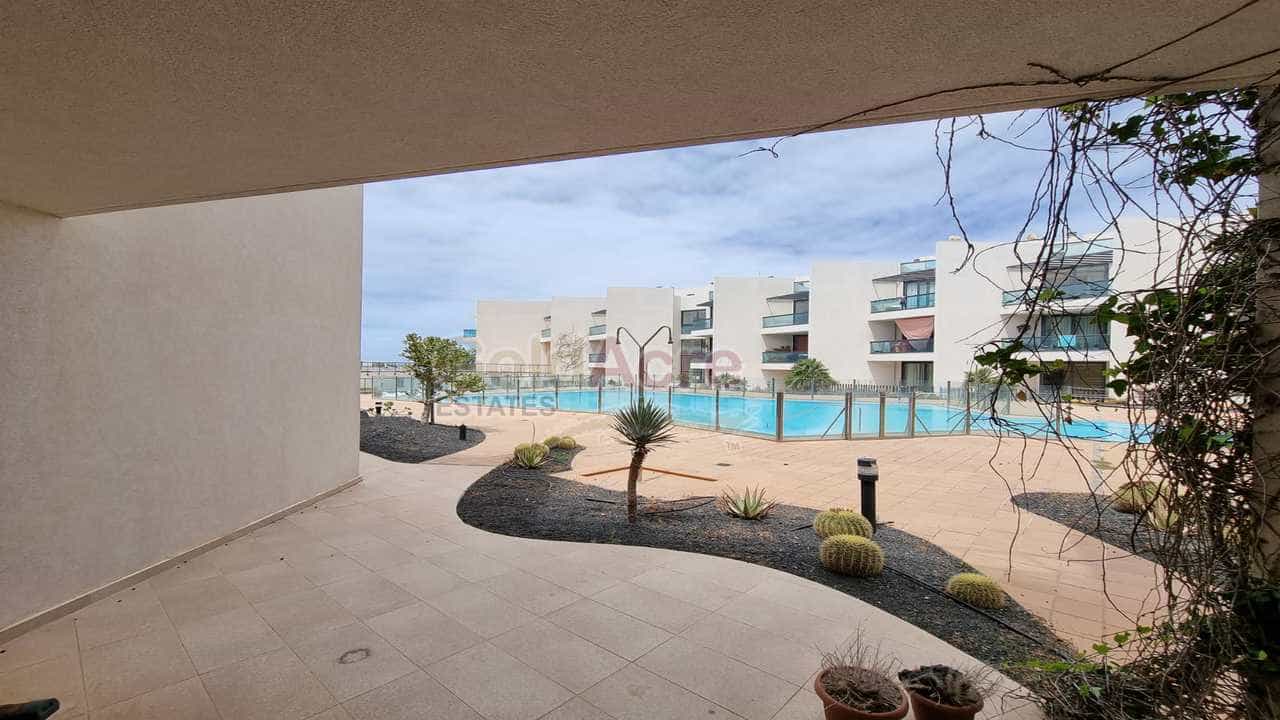 Condominium in La Oliva, Canary Islands 10089048